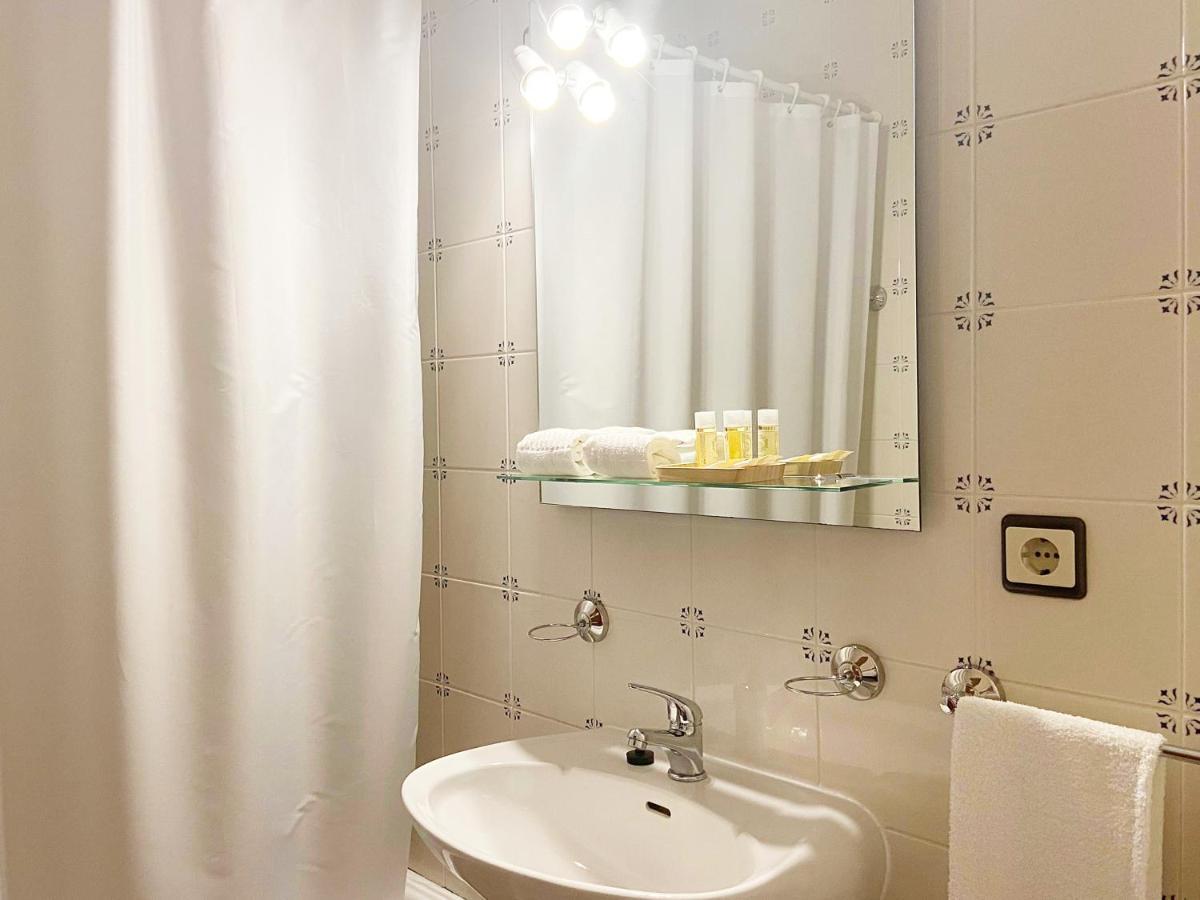 Vinhais Hotel Екстер'єр фото